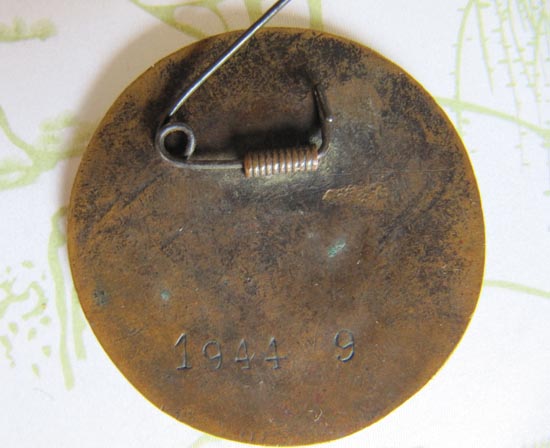 荣获劳动英雄称号