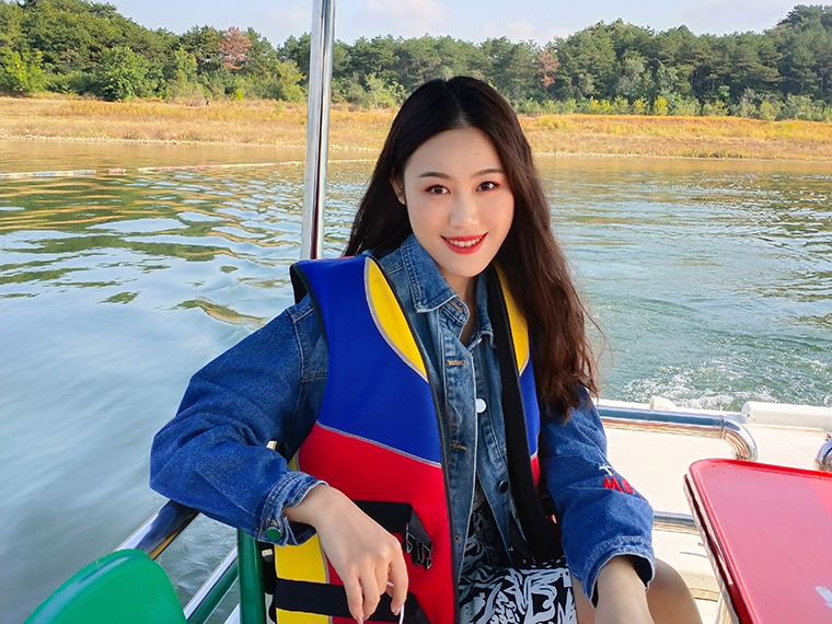 33号 任晓萌 02.jpg